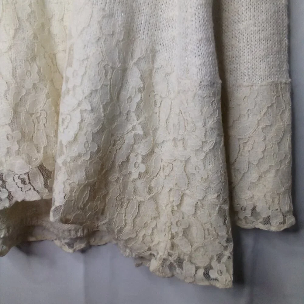 Style & Co Sweater Women M Long Bell Sleeve Lace Trim Feminine Cream